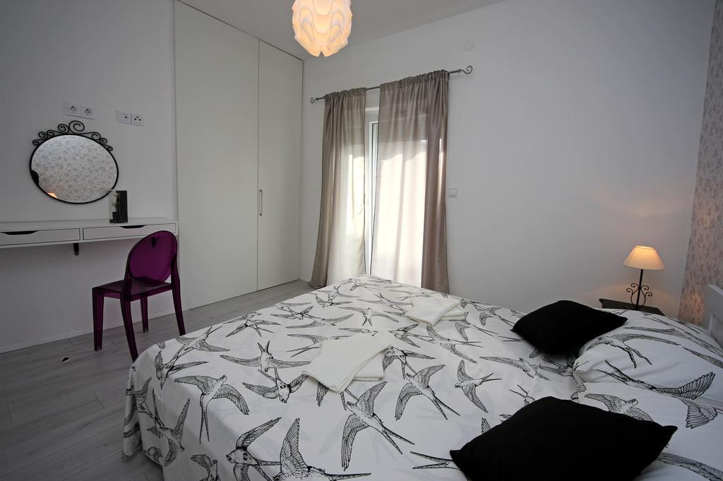Apartment Mare Vodice Buitenkant foto