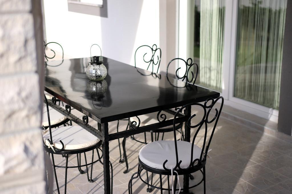 Apartment Mare Vodice Buitenkant foto