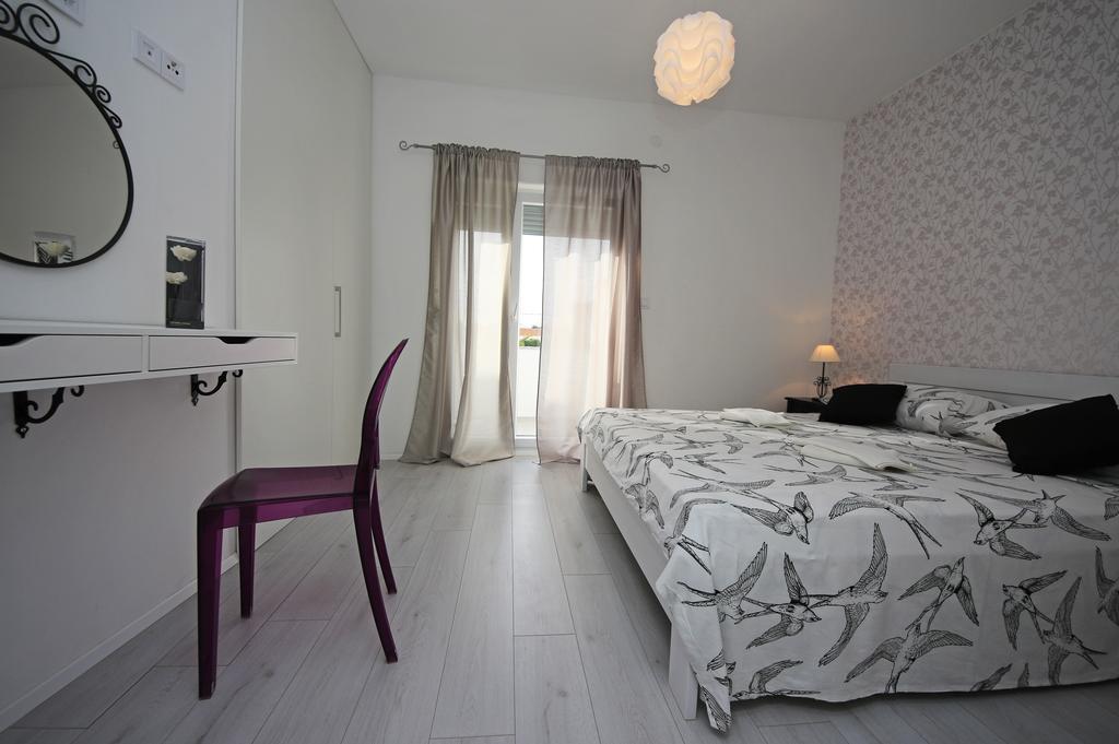 Apartment Mare Vodice Buitenkant foto