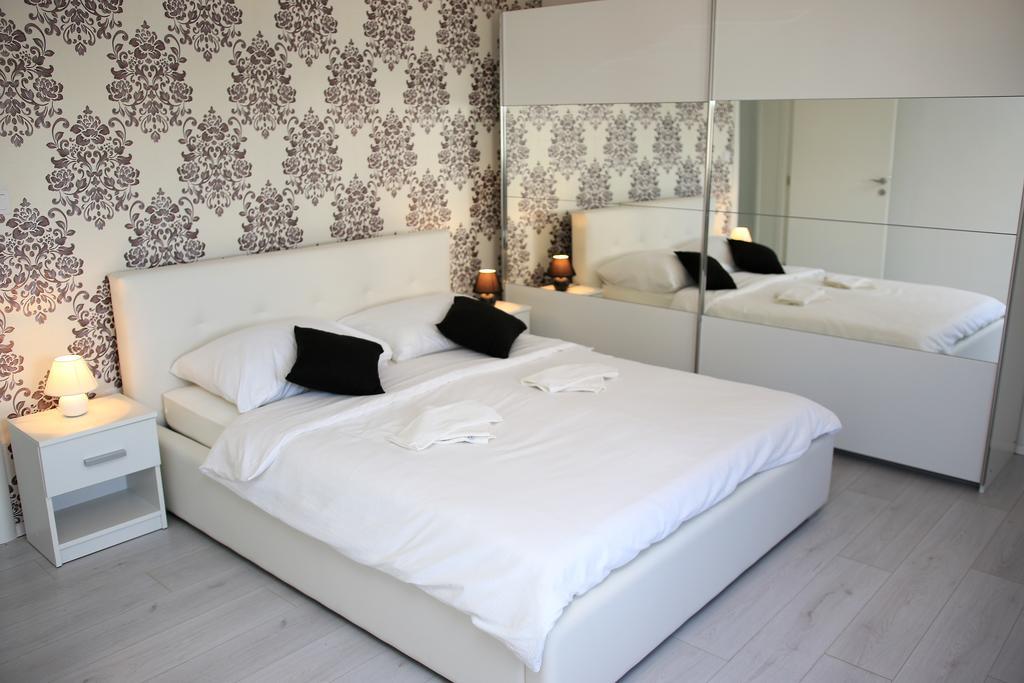 Apartment Mare Vodice Buitenkant foto