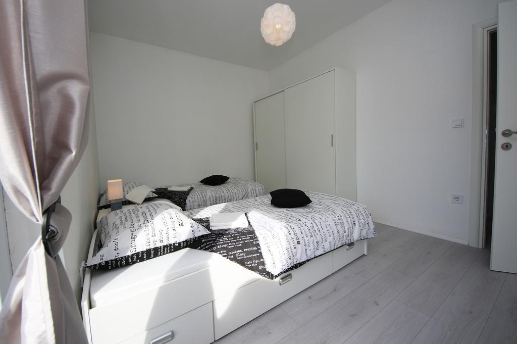 Apartment Mare Vodice Buitenkant foto