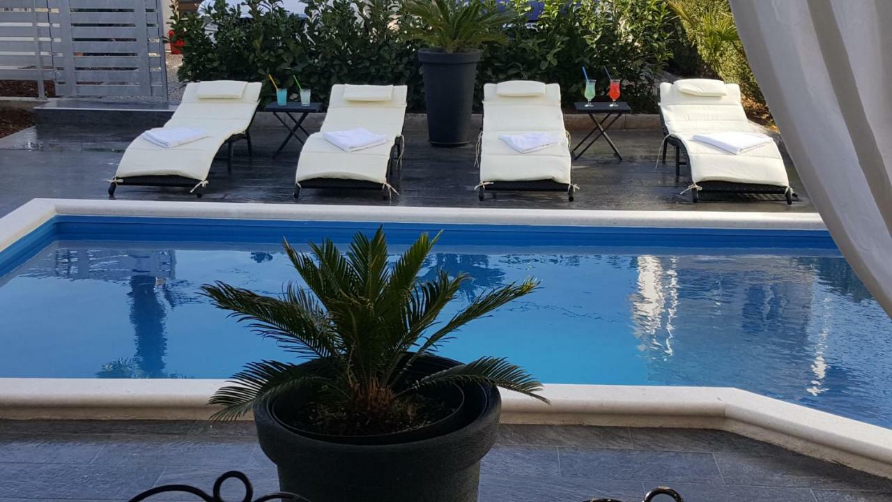 Apartment Mare Vodice Buitenkant foto